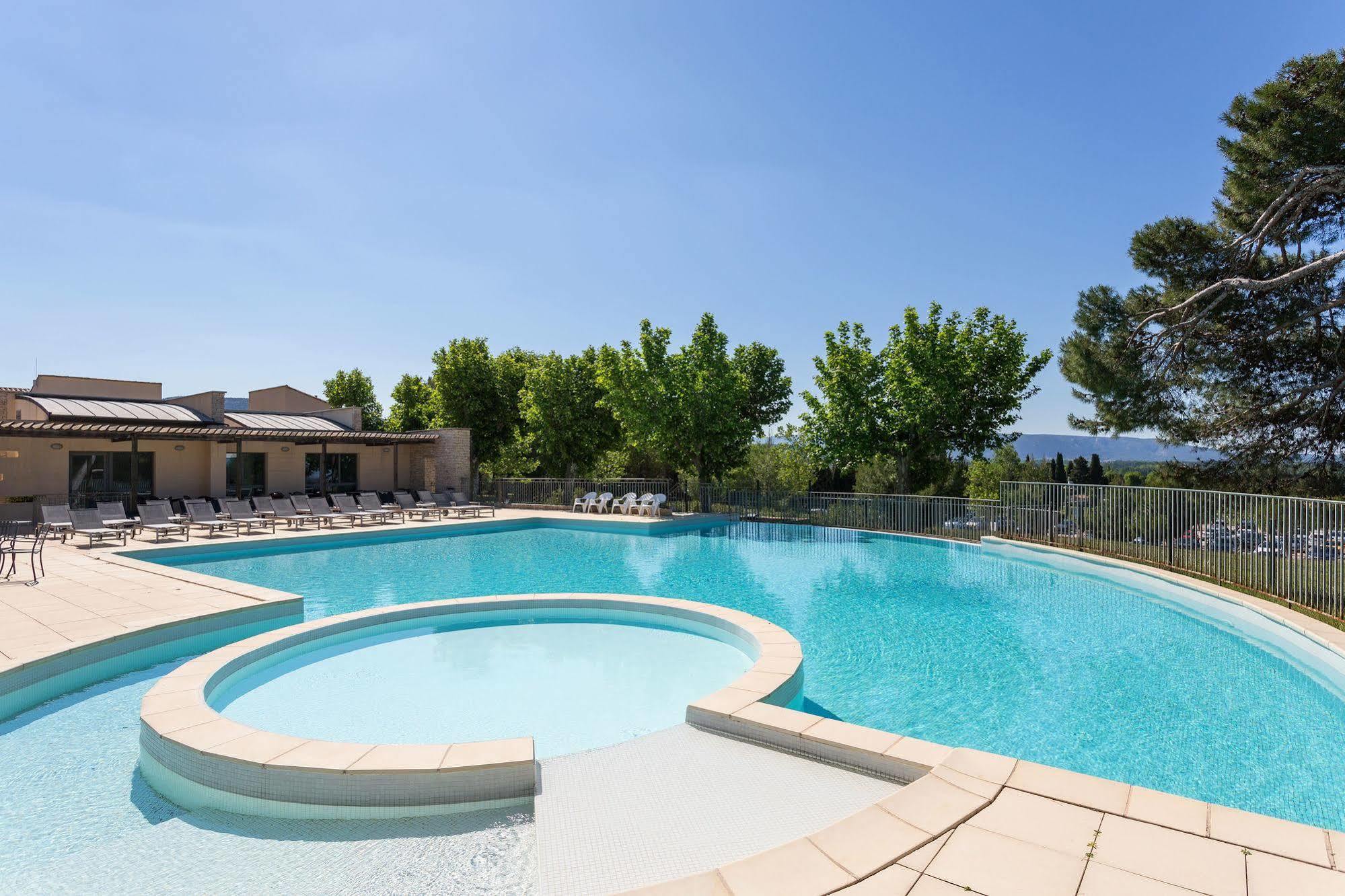 Madame Vacances Domaine Du Provence Country Club Service Premium Saumane-de-Vaucluse Ngoại thất bức ảnh